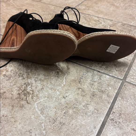 Tory Burch Black Suede Leather Lace Up Tie Tan Wedge Sandal Heels 9.5 - Picture 10 of 14